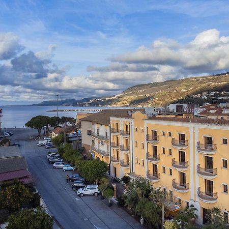 Hotel Cala Del Porto Vibo Valentia Marina Buitenkant foto