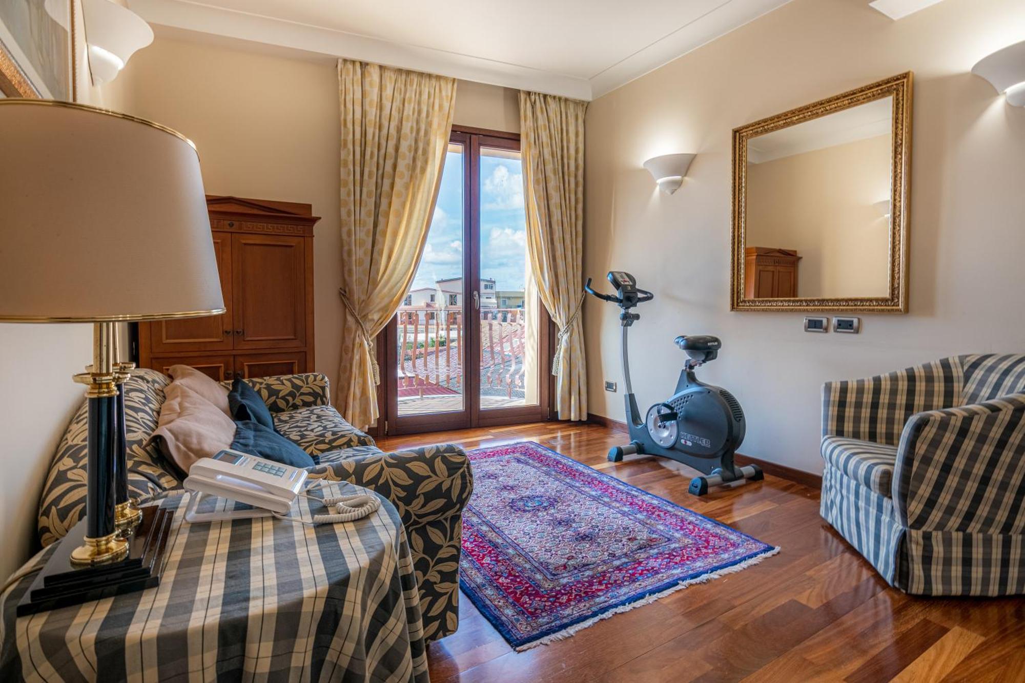 Hotel Cala Del Porto Vibo Valentia Marina Buitenkant foto