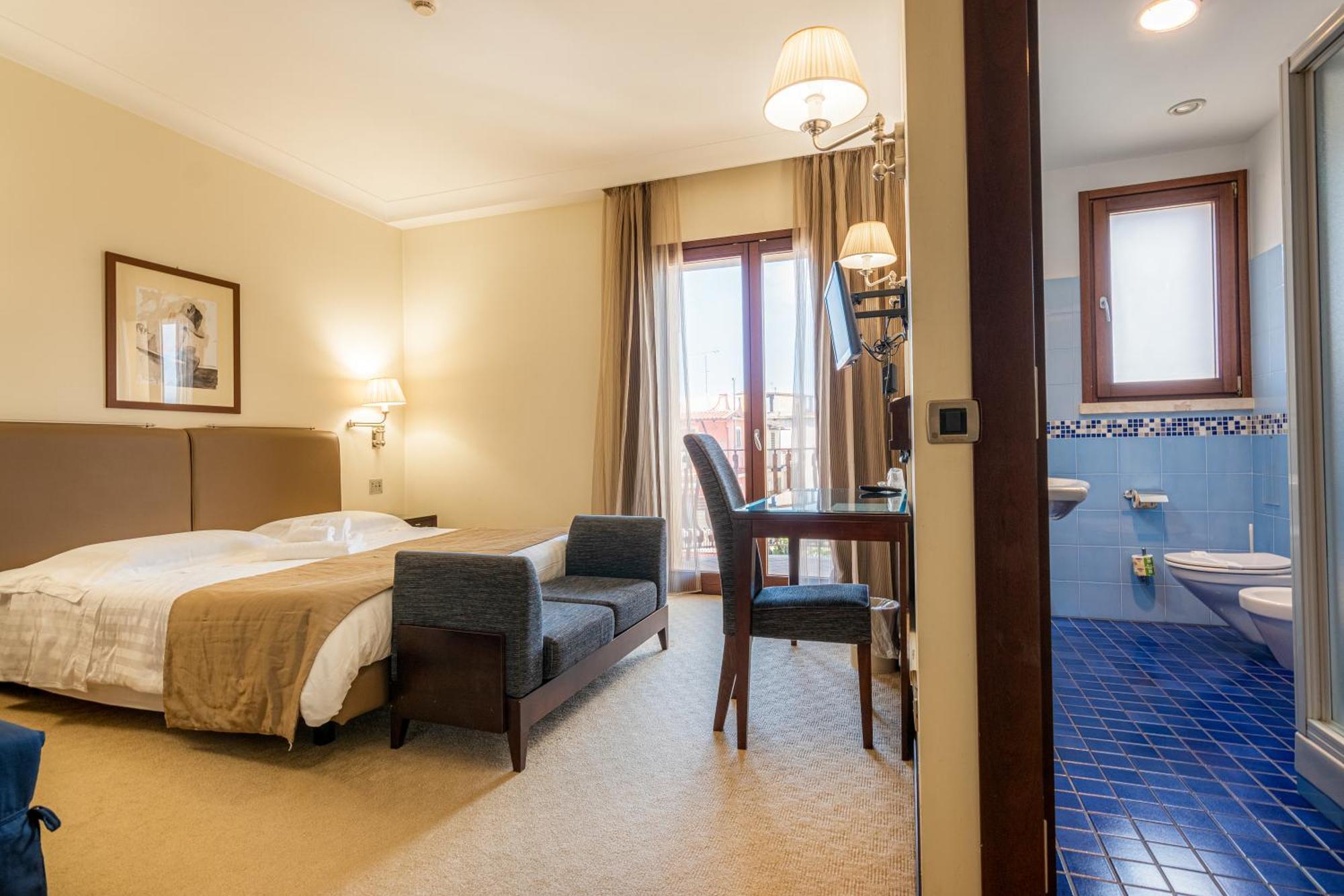 Hotel Cala Del Porto Vibo Valentia Marina Buitenkant foto