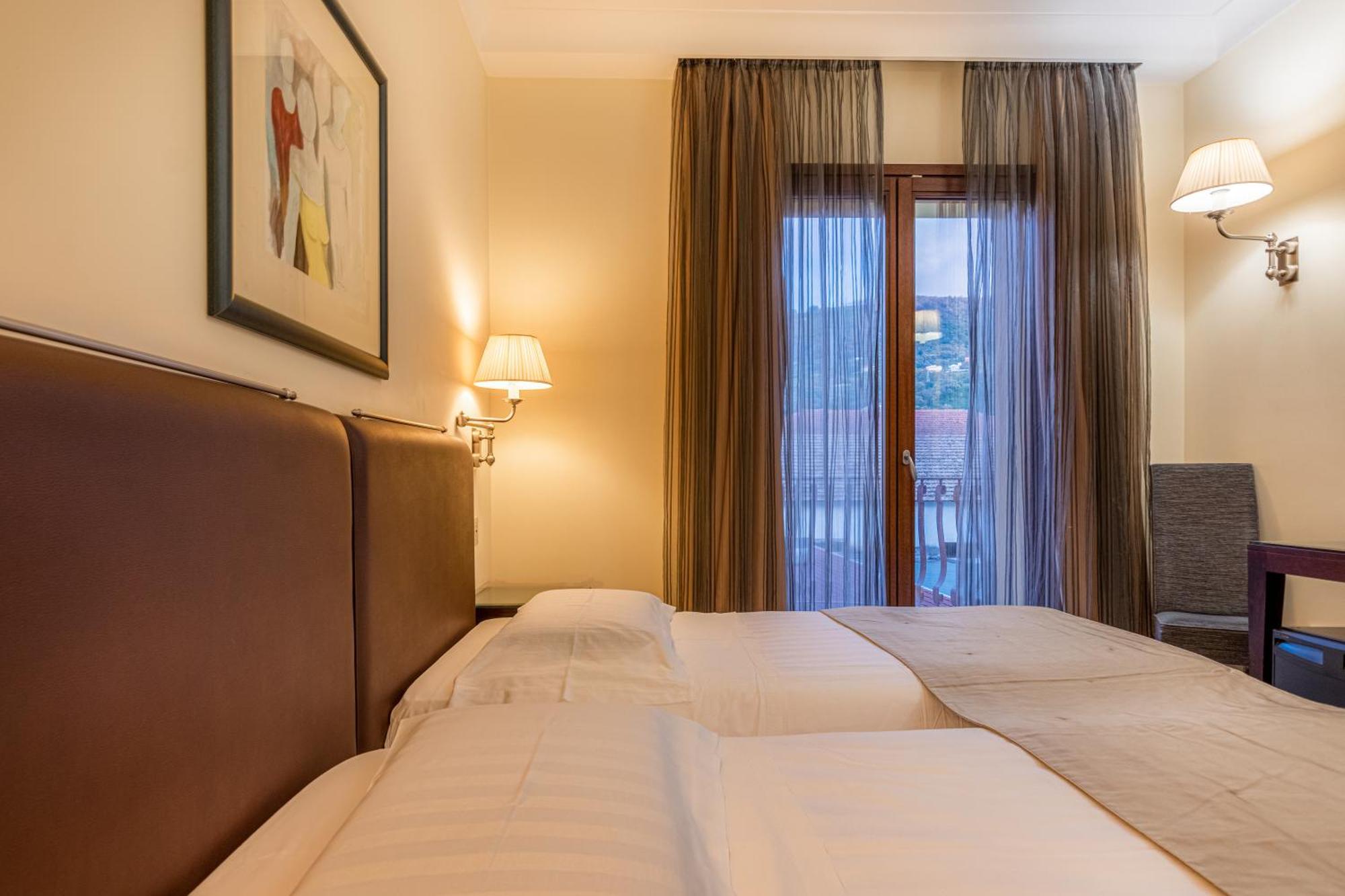 Hotel Cala Del Porto Vibo Valentia Marina Buitenkant foto