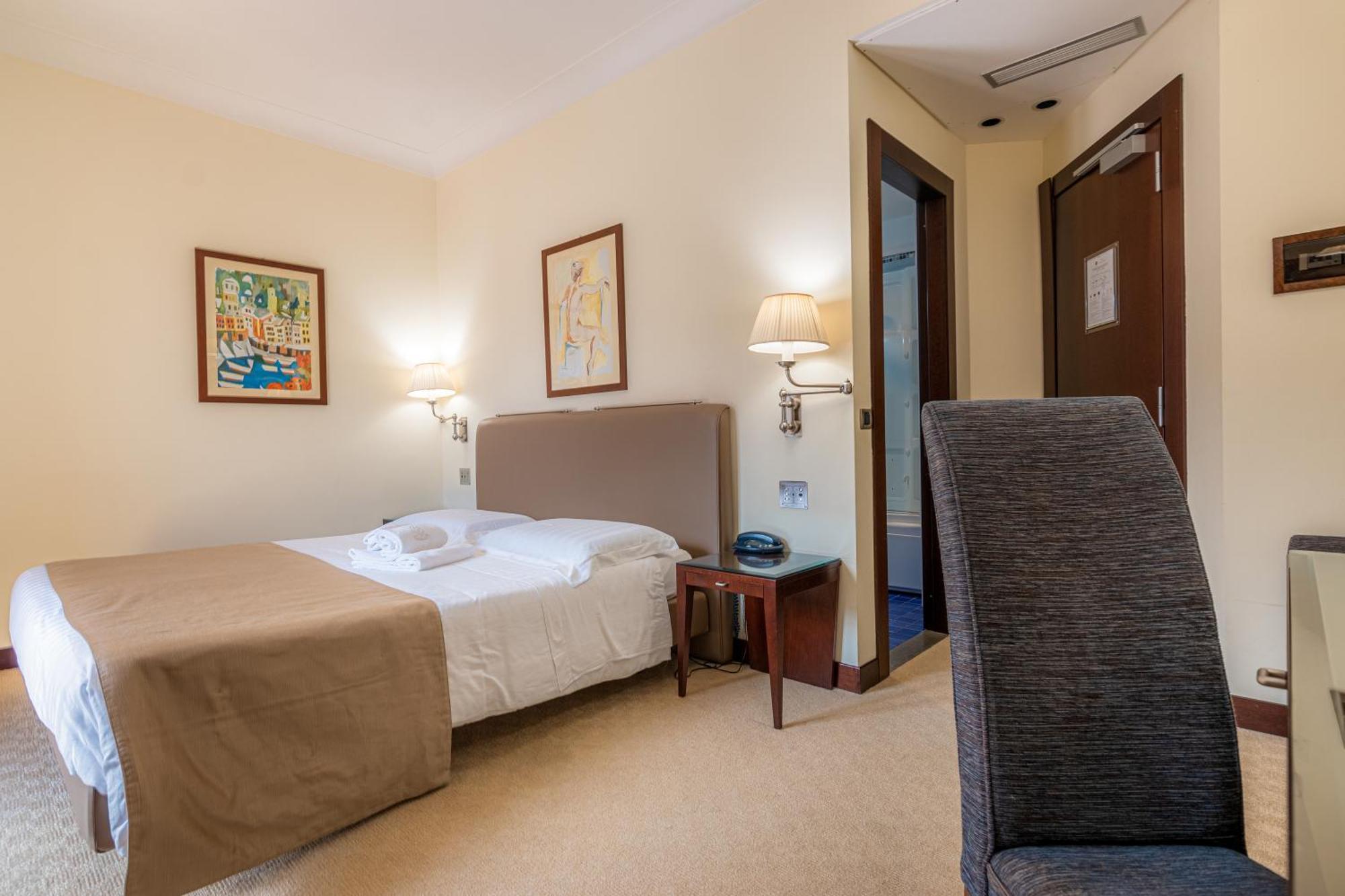 Hotel Cala Del Porto Vibo Valentia Marina Buitenkant foto